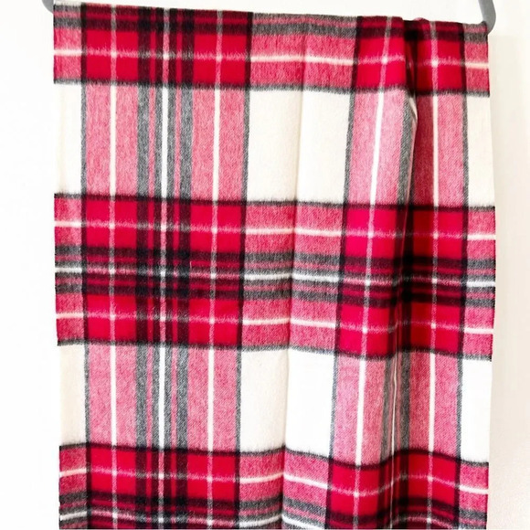 Talbots Pure Cashmere Red Plaid Rectangle Scarf Oversized Warmth Gift Giving New - Picture 2 of 8